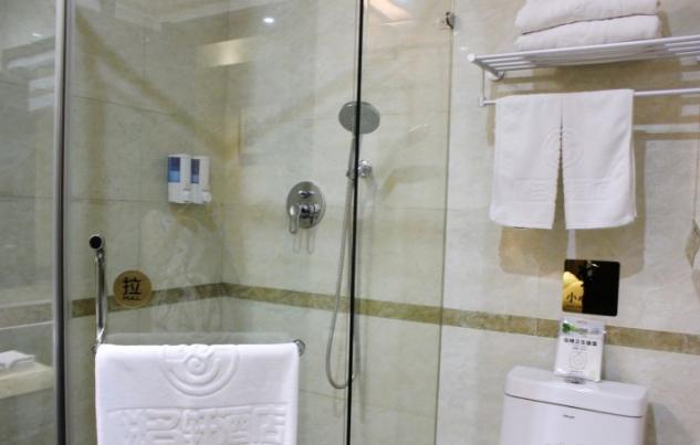 Jinan Yue Ming Xuan Hotel Dış mekan fotoğraf